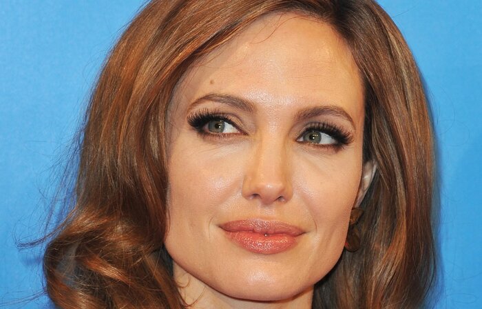 Анджелина Джоли снимет «Сумерки» для взрослых