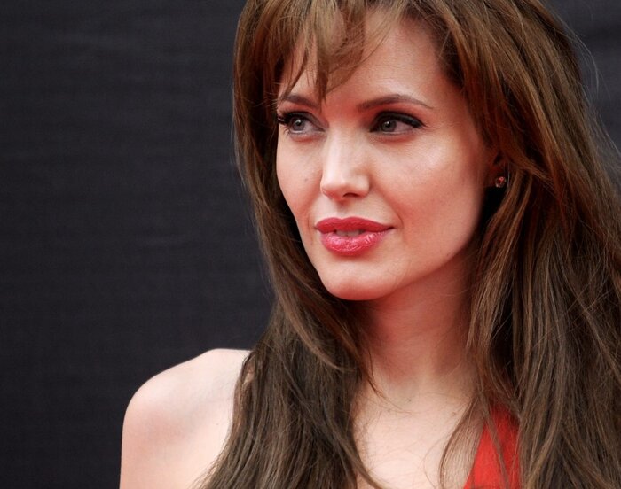 Анджелина Джоли сыграет в новом фильме собственную мать