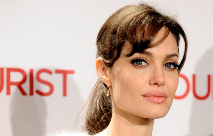 Тётя Анджелины Джоли умерла от рака груди