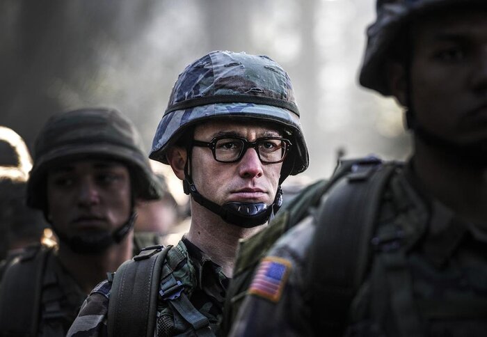 «Сноуден»: первые кадры из фильма Оливера Стоуна 