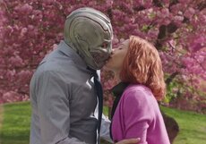 «Мстители: Эра Альтрона» как романтическая комедия. Пародийное видео со Скарлетт Йоханссон 