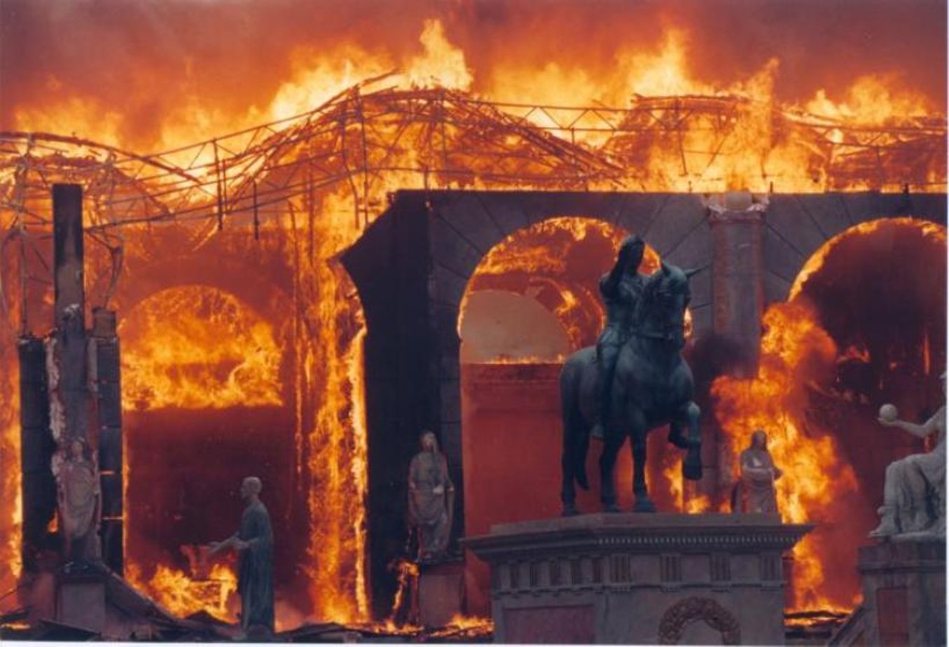 1666 год пожар в лондоне. Нерон император пожар. Император нерон сжег рим. Герострат храм артемиды. Нерон сжег рим.