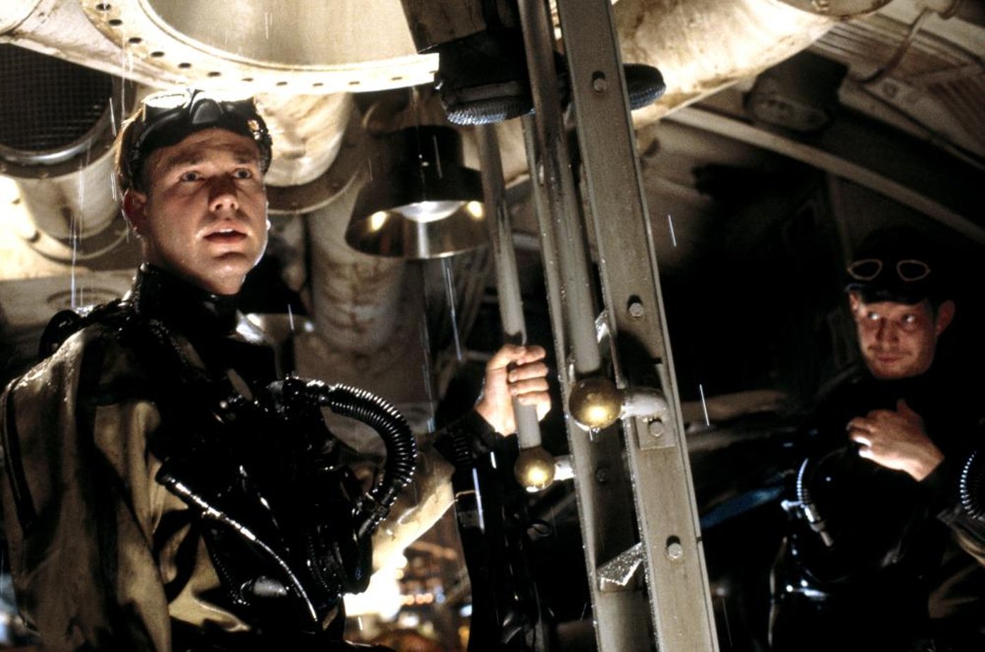 ужастик глубина. ужастик глубина. опасное погружение фильм 2020. ужастик глубина. глубина фильм 2002.