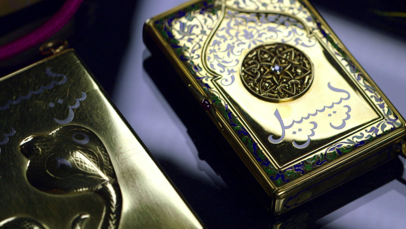 Фаберже особый путь. Рамка фаберже с фотографией российского царя николая ii 1900 г. Яйца фаберже. Яйца фаберже. Тыква фаберже декоративная.