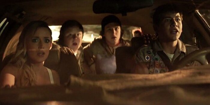 Новый трейлер комедии ужасов «Скауты против зомби»: только для взрослых