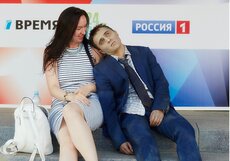 Фото: двойник Дэниэла Рэдклиффа «сыграл» трупа на красной дорожке ММКФ