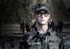 «Сноуден»: опубликован новый трейлер шпионской драмы Оливера Стоуна