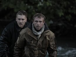 «Игра на выживание» не пустила триллер «Сестра Рэтчед» на первое место российского топа сериалов онлайн от «Фильм Про»